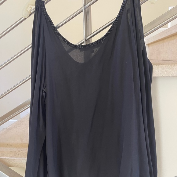 WHAT GOES AROUND COMES AROUND OPEN SHOULDER TOP - Picture 11 of 12